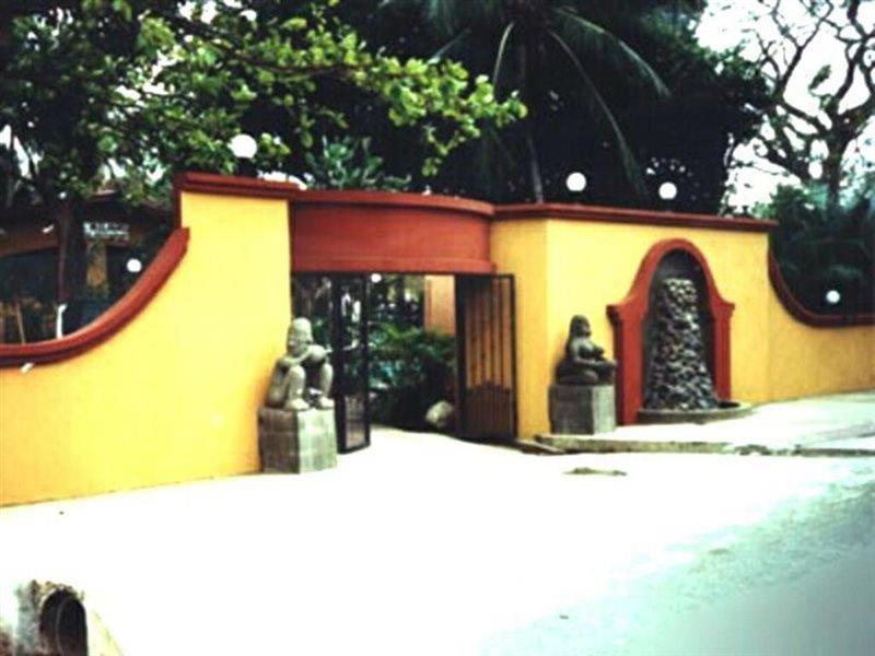El Milagro Hotel Tamarindo Buitenkant foto