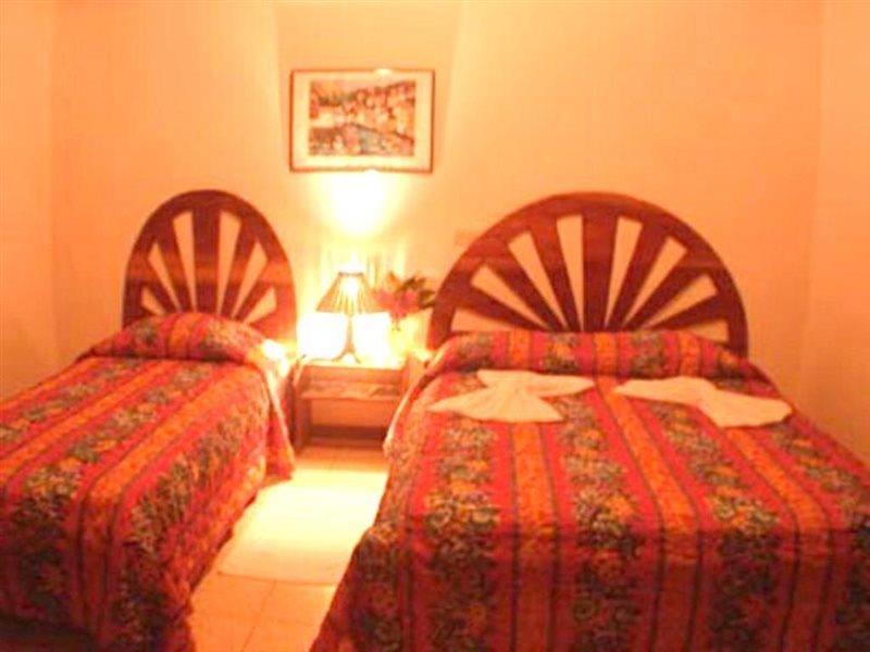 El Milagro Hotel Tamarindo Buitenkant foto