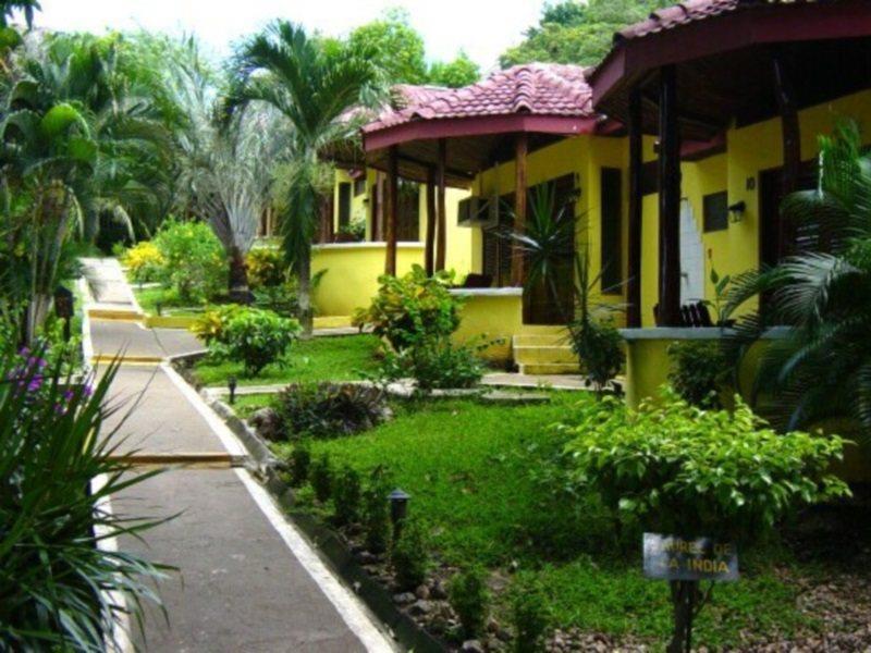 El Milagro Hotel Tamarindo Buitenkant foto